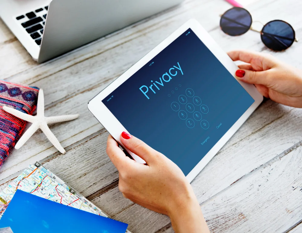 How Safe is Aurö? A Security and Privacy Breakdown